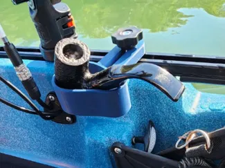 Smoking pipe holder for Kayak Track