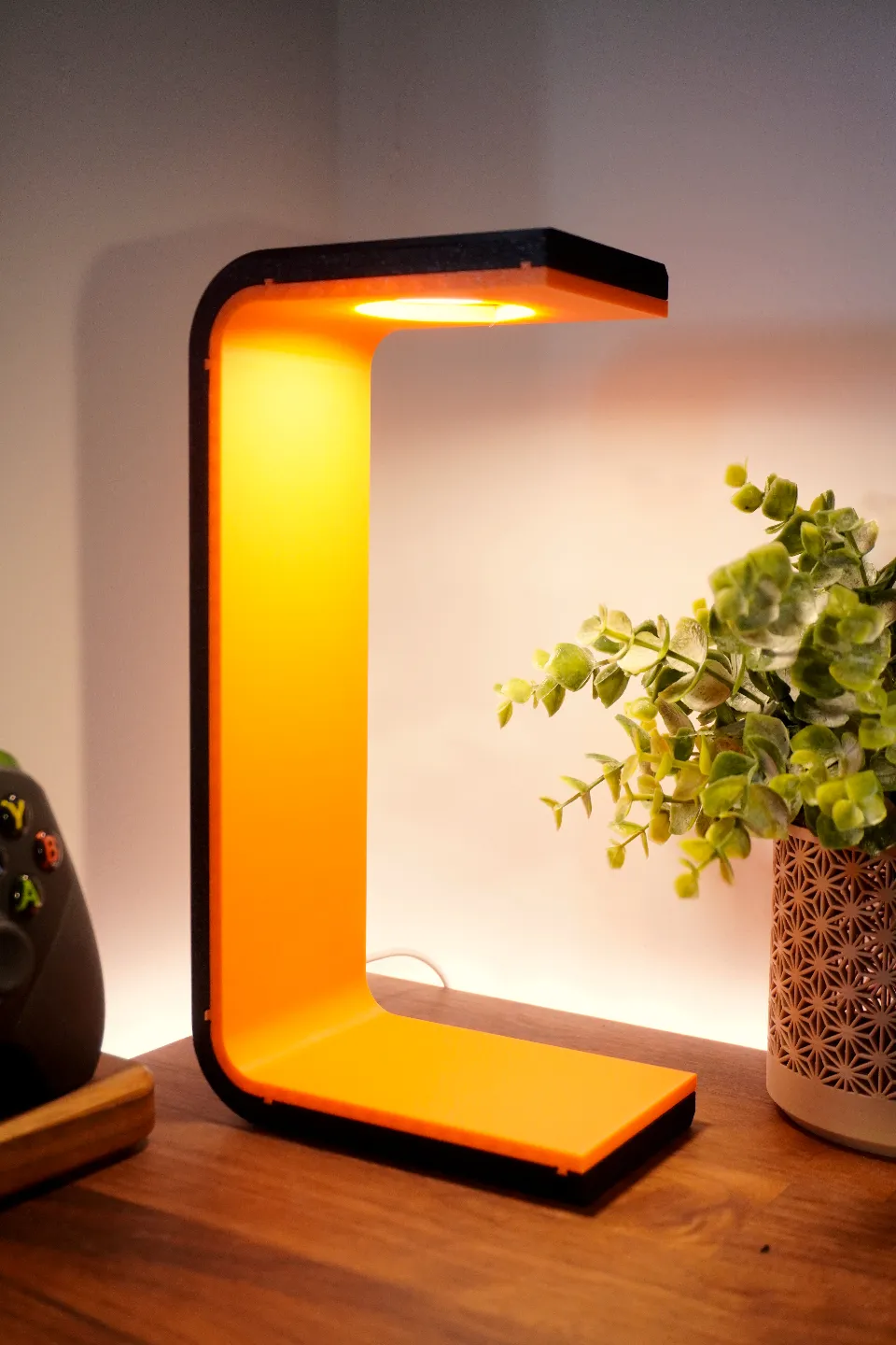 Headphones Display Stand Lamp - Foxwood view 2