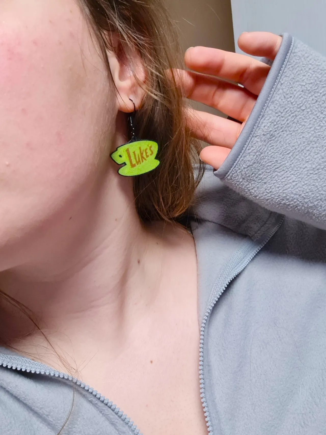 Luke's - Gilmore Girls - Earrings view 3