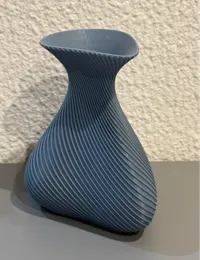 Vase spirale élégant — photo 1