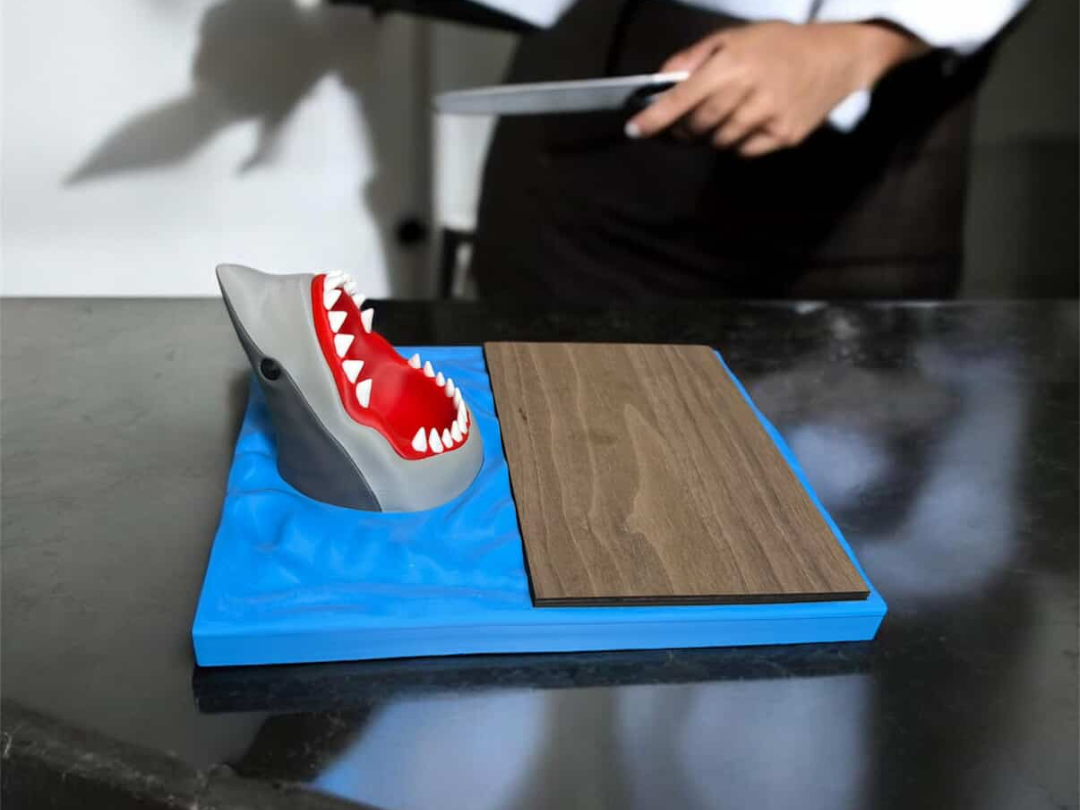 Shark Cutery Board  
