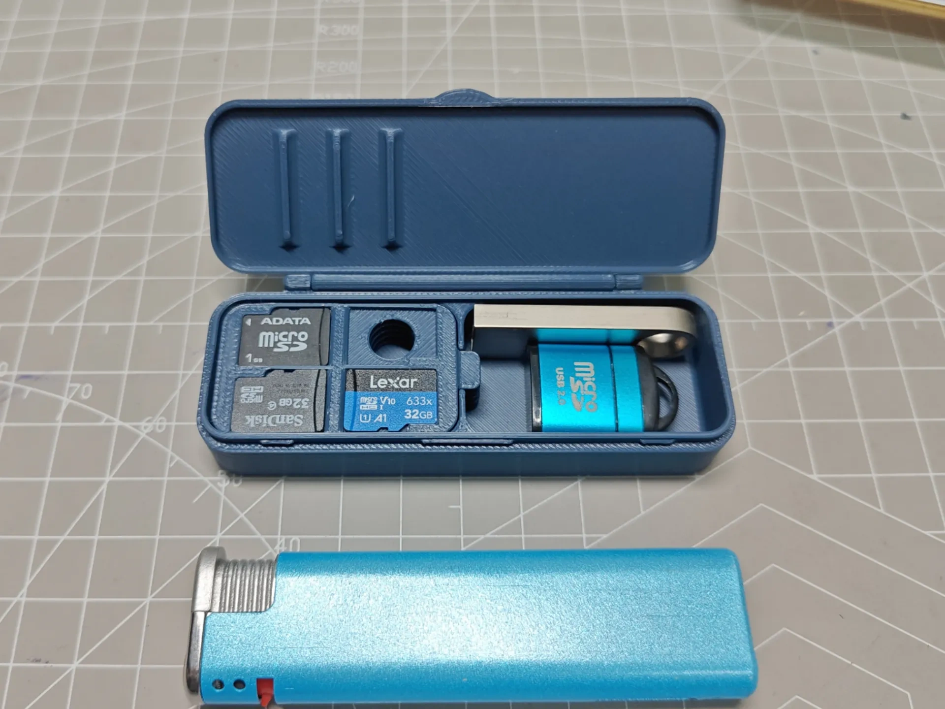 Miniatura 2 do modelo 3D V1版 TF SD 储存卡 U盘 读卡器收纳盒