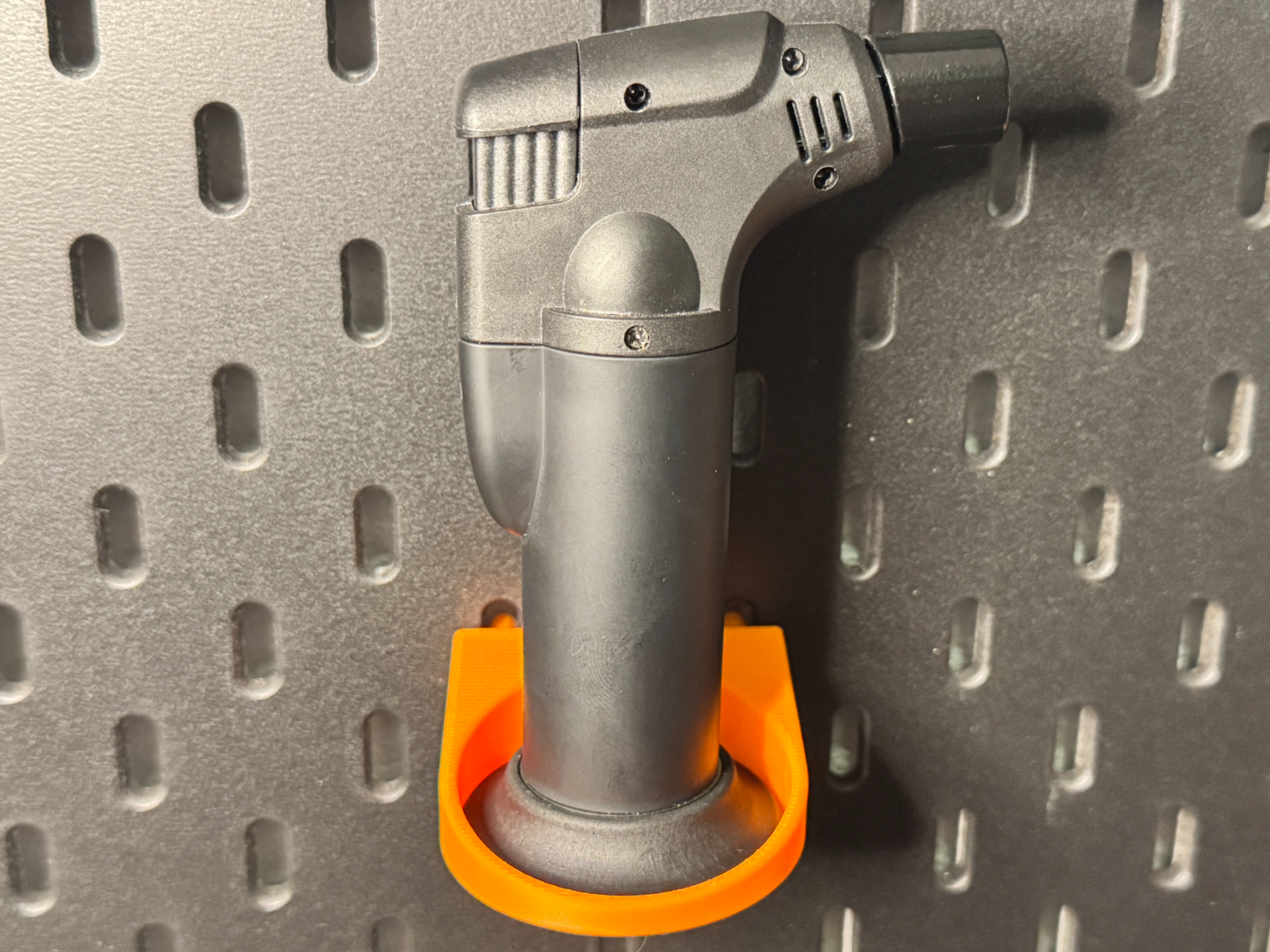 Skadis holder Ø50 mm – bottles & lighters