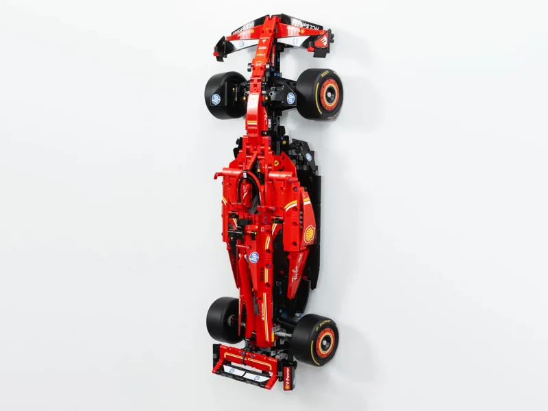 WALL MOUNT F1 Ferrari SF-24 - 42207