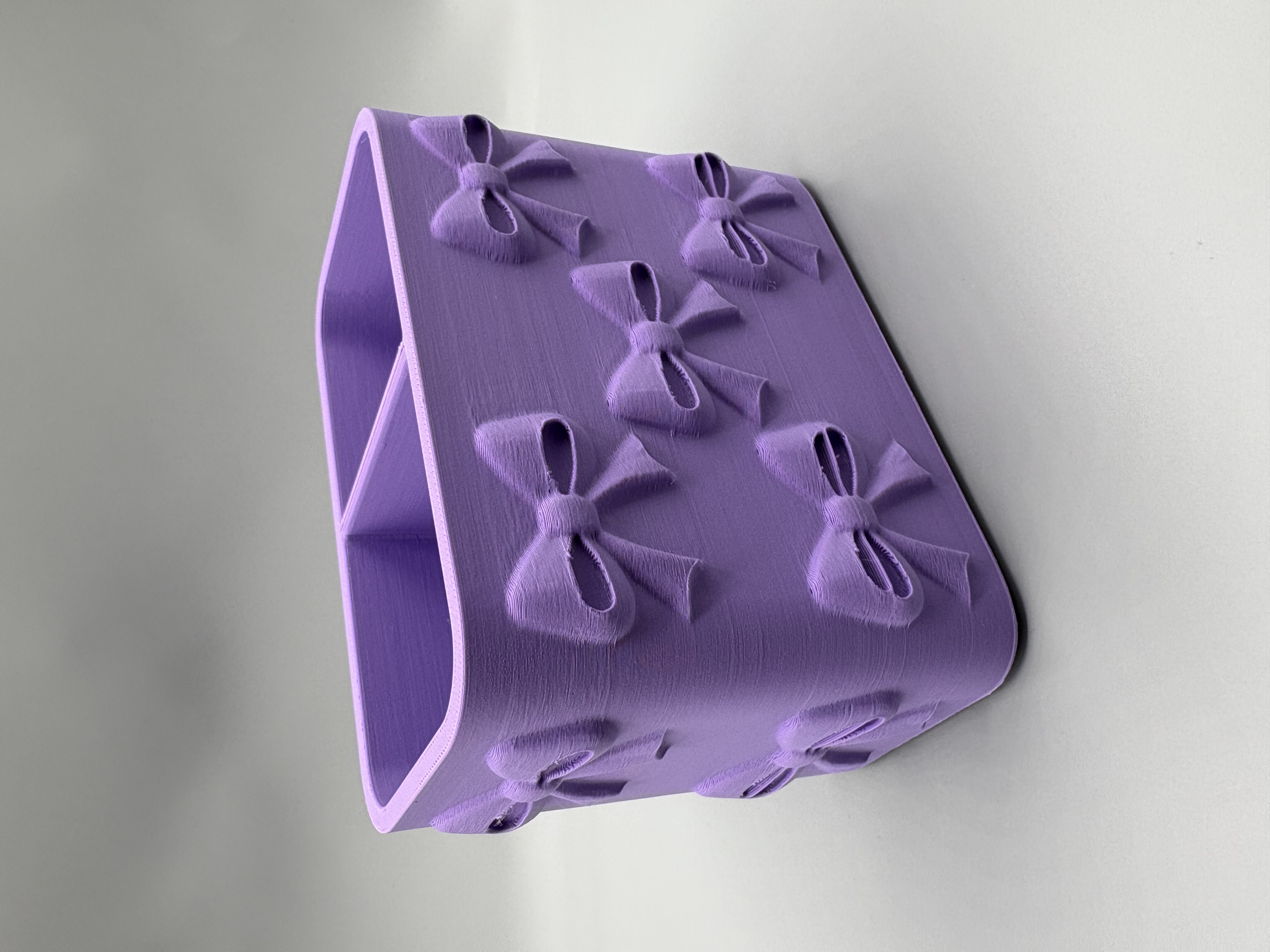 Organizador de escritorio con moño — imagen 2 de impresión 3D