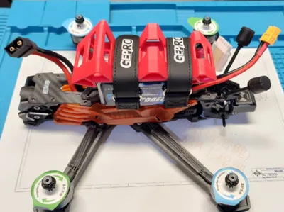 Geprc Vapor D5 Lipo Center and Guard double strap