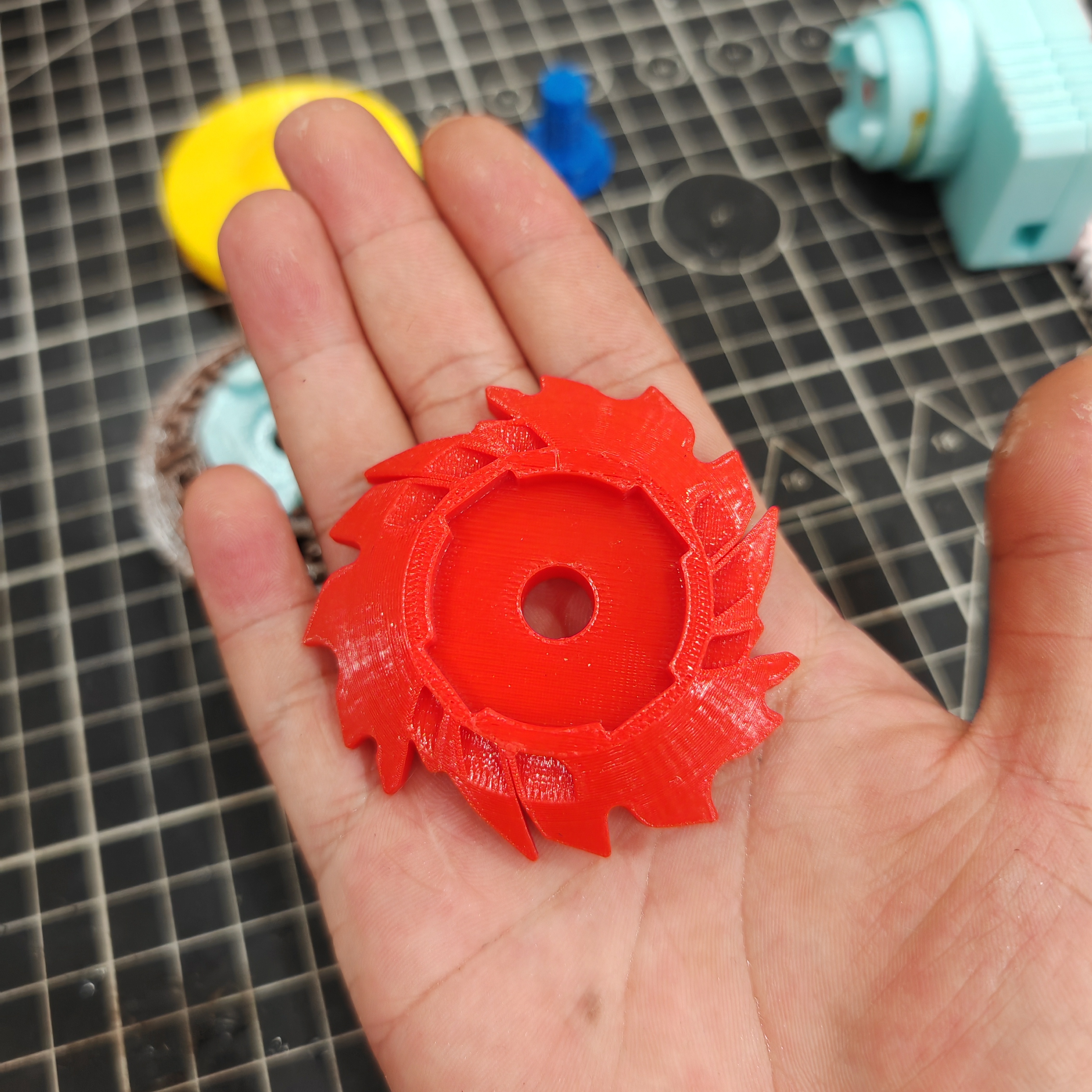 Miniatura 3 do modelo 3D 战斗陀螺带发射器，加装持久环后可旋转6分钟