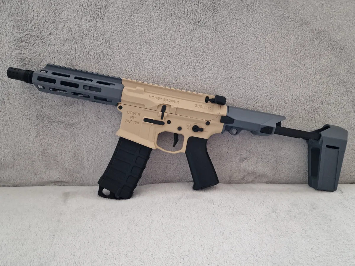 Koleksiyonluk SİLAH Temalı Dekoratif Biblo Hediye Özel Tasarım