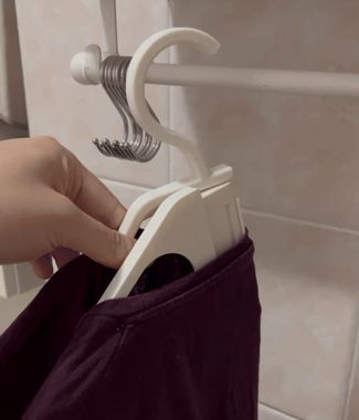 Foldable hanger clothes