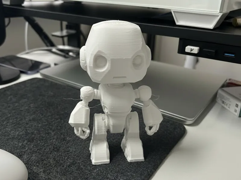 Smiley Robby - Chibi's Cutest Robot Buddy!