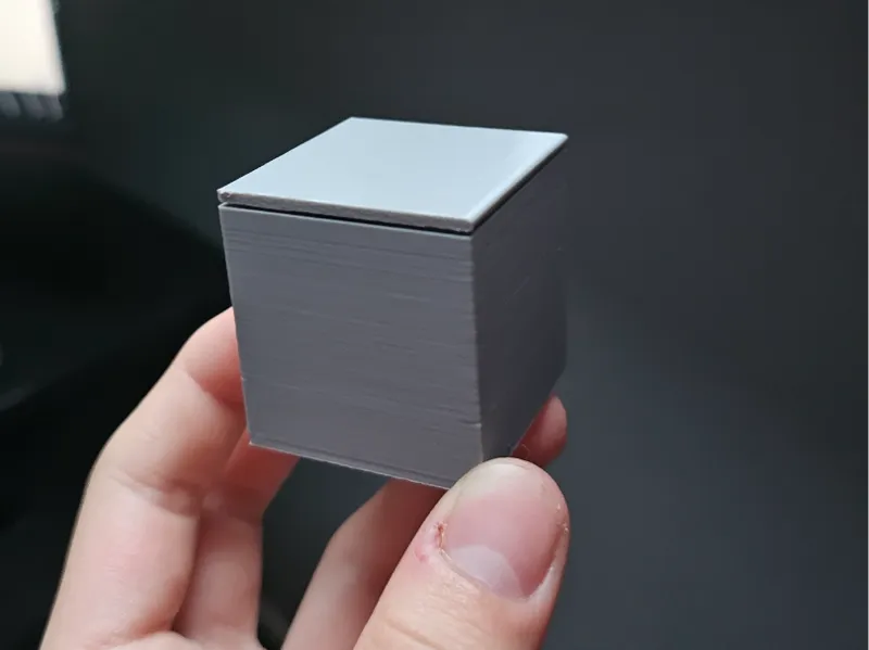 click-on lid container