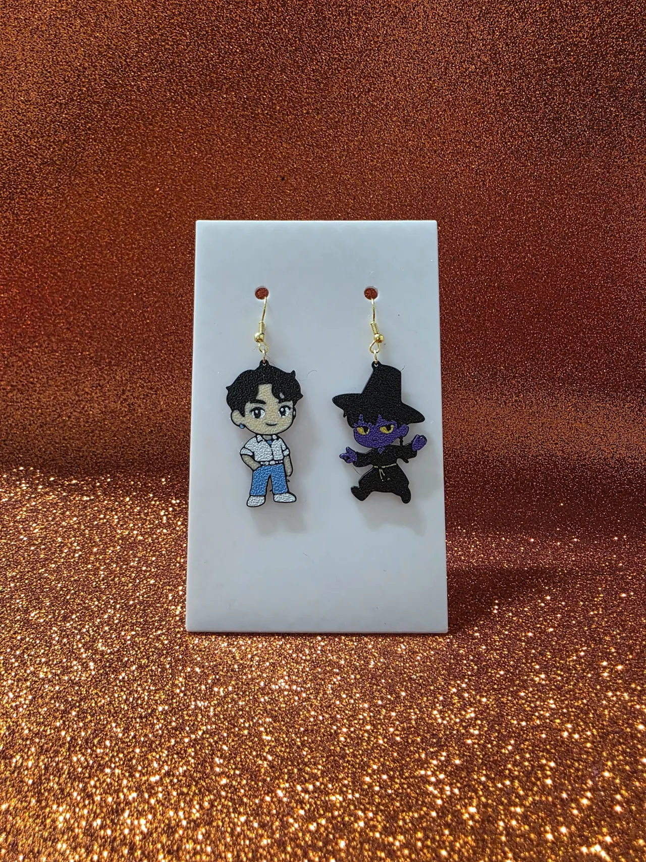 Jinu and bad Jinu Soda-Pop earrings view 2