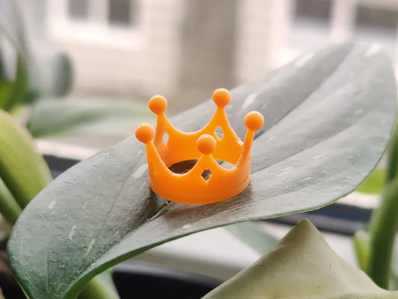 Five Point Crown Ornament (Dutch Kingsday)