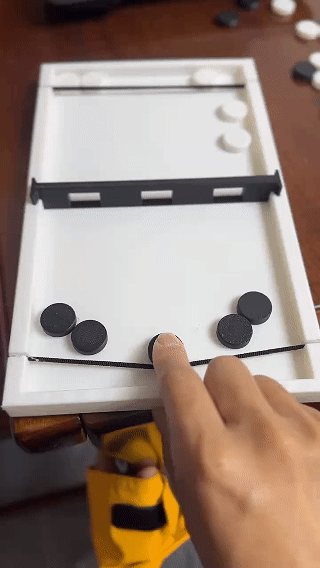 Miniatura 1 do modelo 3D 弹射棋（便携）