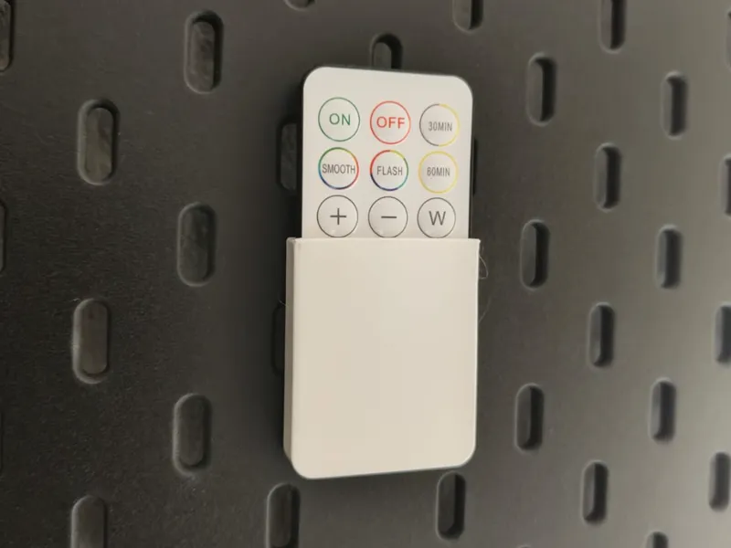 porta telecomando luci multicolore B- KC007 skadis