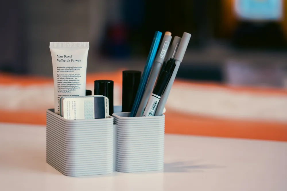Minimalistic Design Desktop storage box by liugwl MakerWorld: Download ...