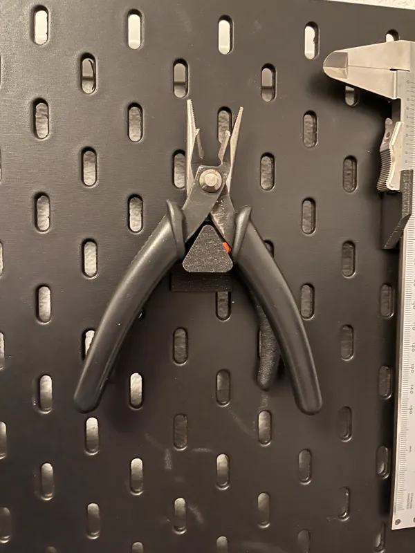 Skadis / Skådis - Plier holder