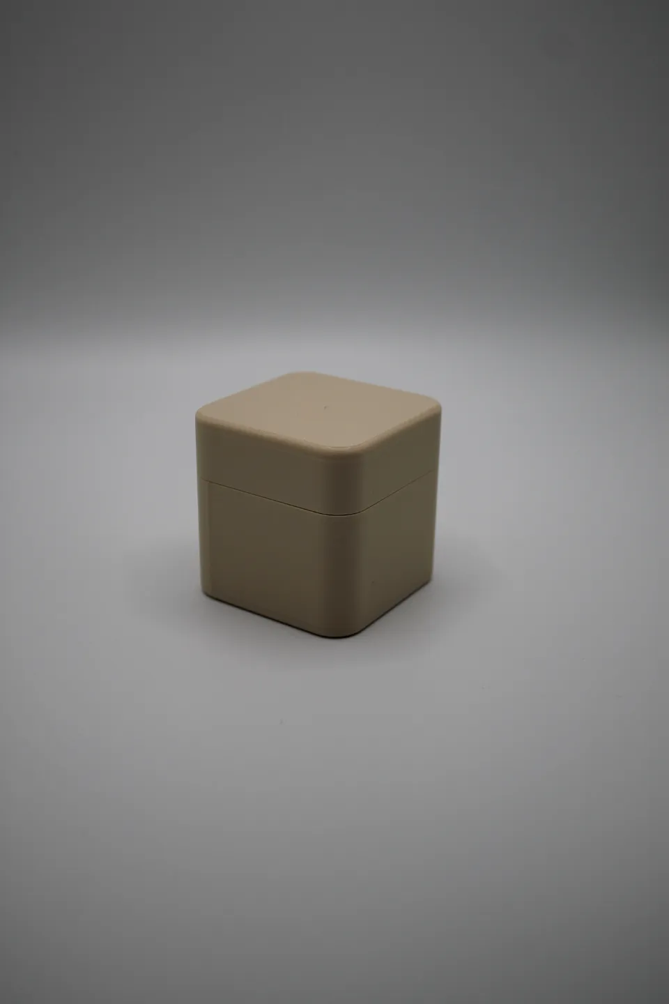 Simple & Stylish Cube Box - Free 3D Print Model - MakerWorld