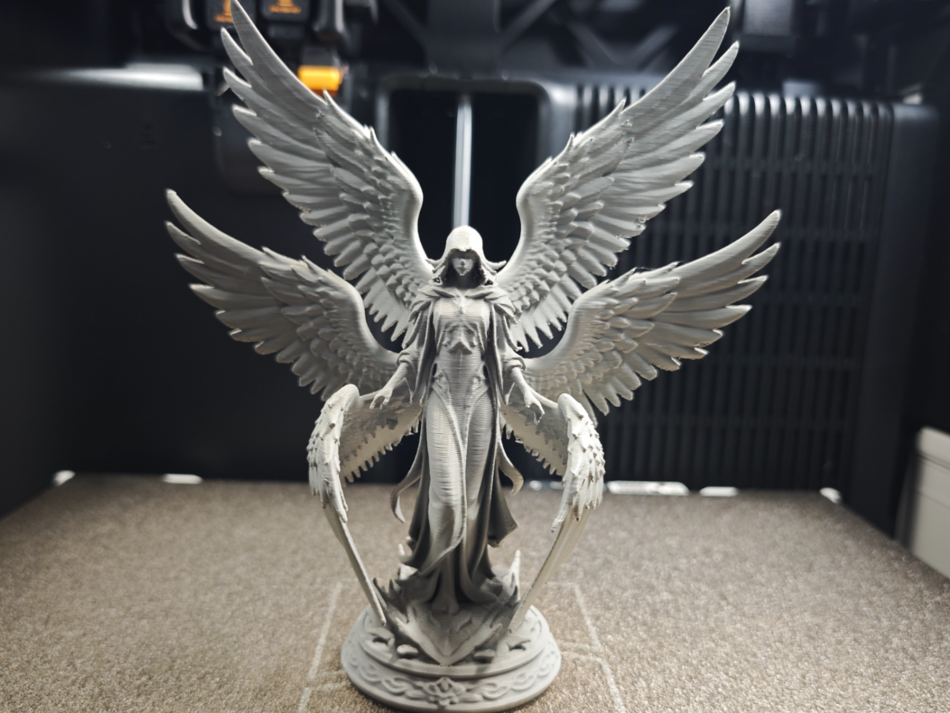 六翼神使