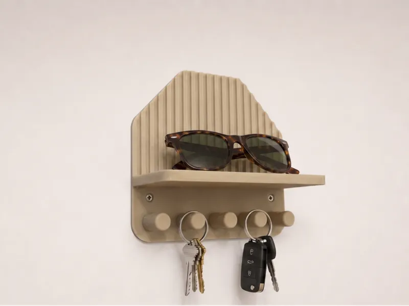 Key hanger with tray