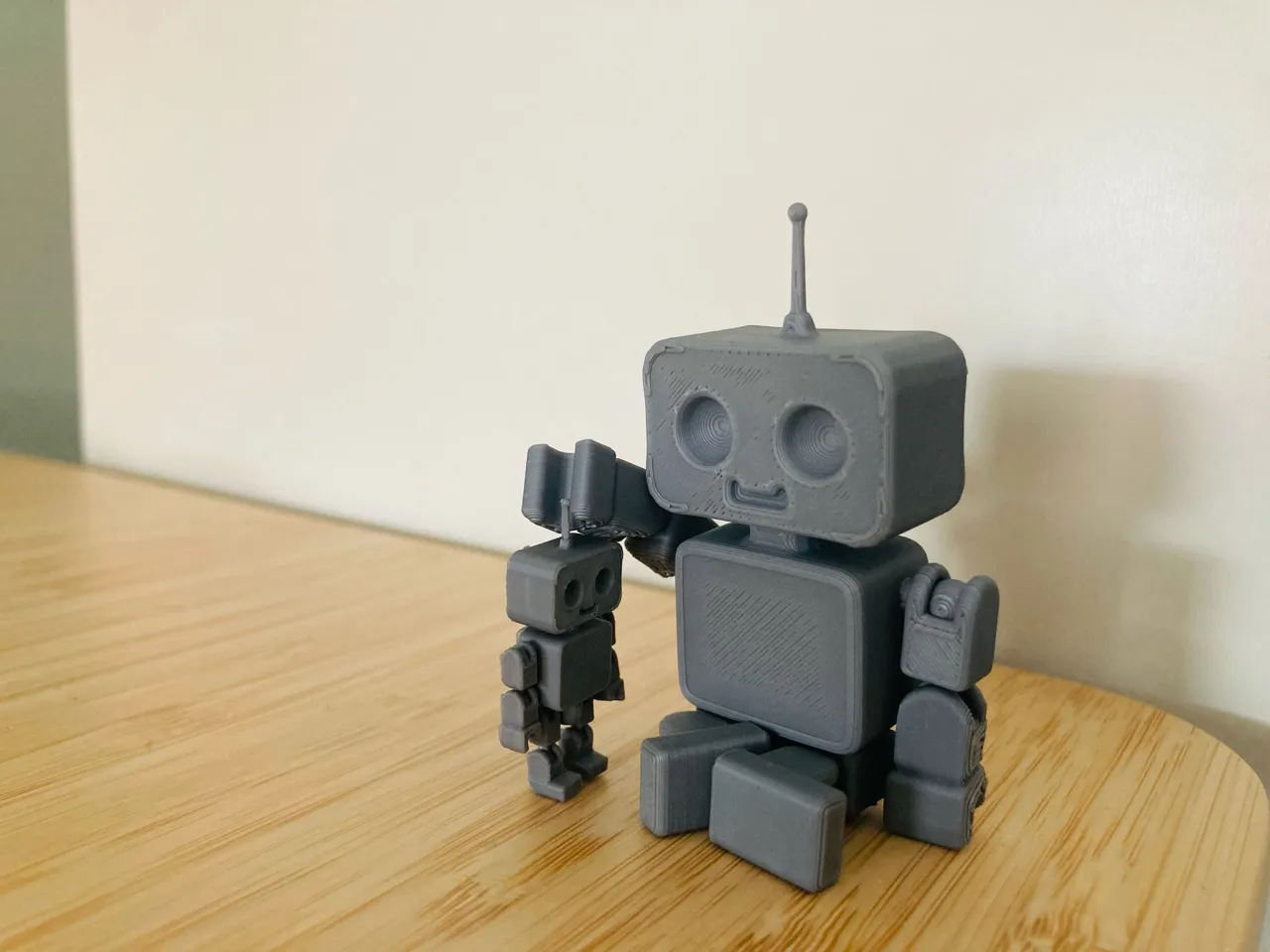 Cute Articulated Robot Print-in-Place view 3