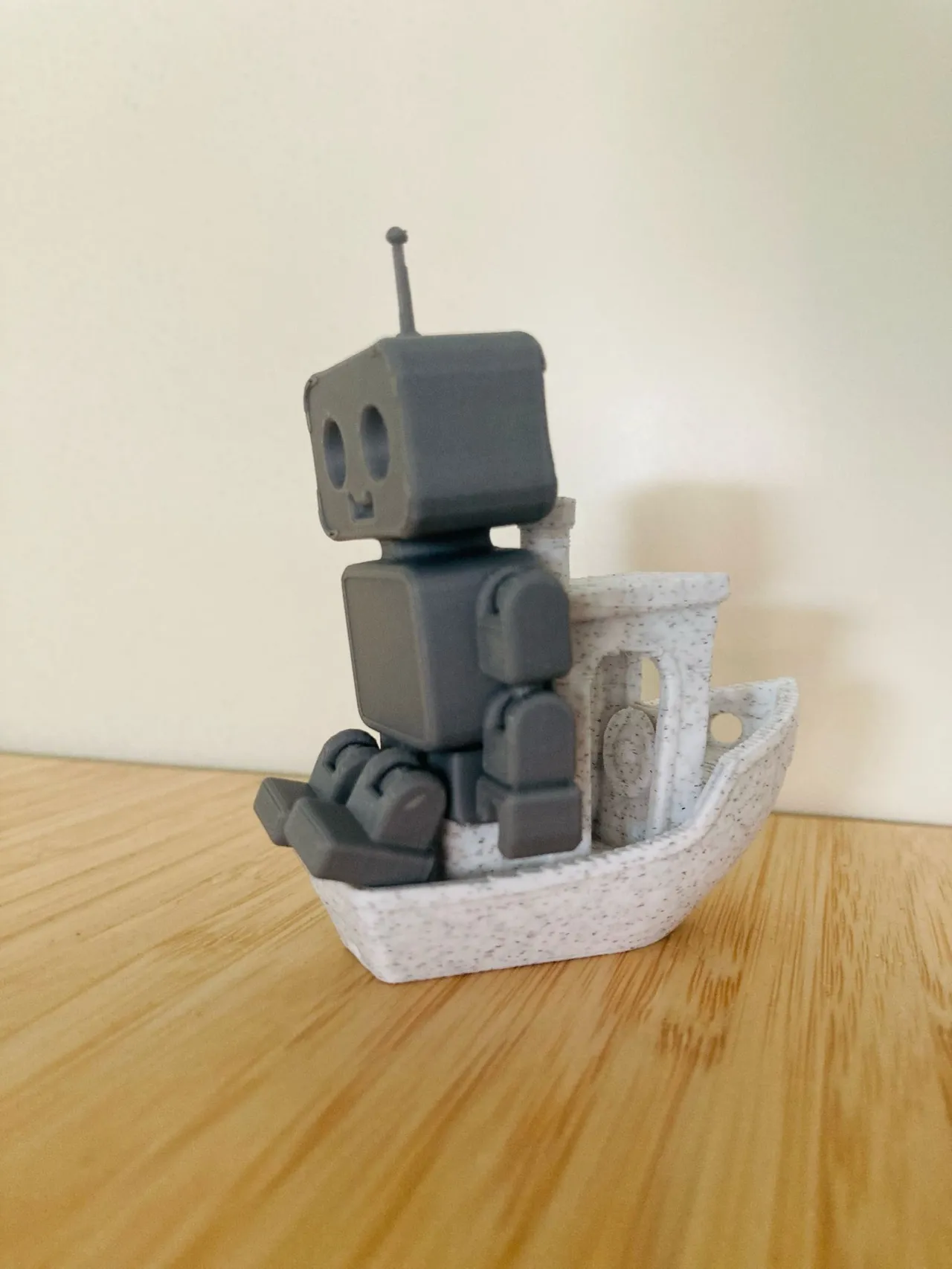 Cute Articulated Robot Print-in-Place view 4