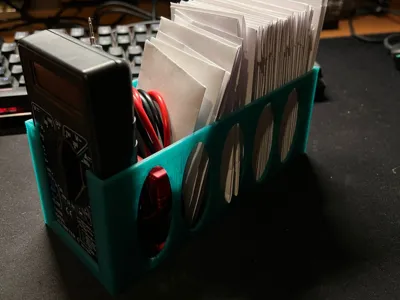 Electronic component organizer