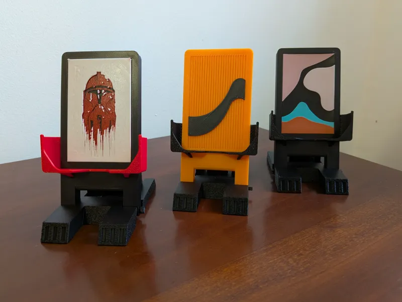 Phone stand - Adjustable and customizable