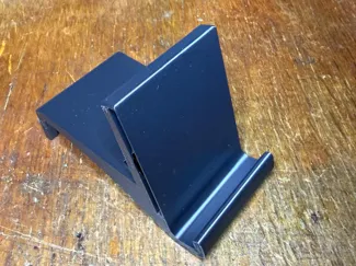 Lowered Magnetic iPhone Holder for Tesla Model 3 Y