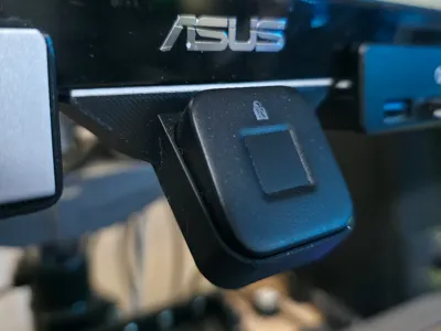 Angled Kensington VeriMark Desktop Mount