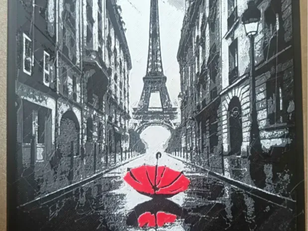HueForge Red in Paris