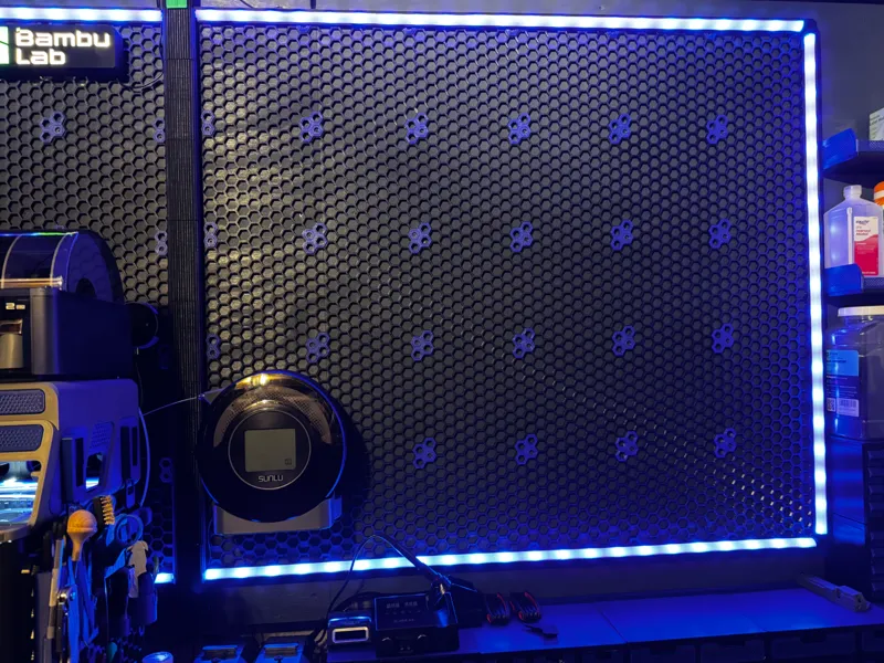 Honeycomb Wall Mount Clip for LED Track 