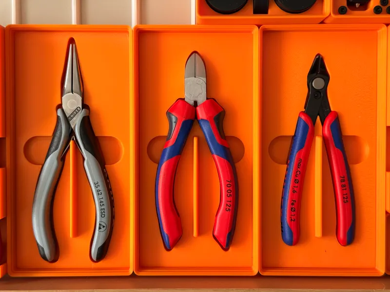 Gridfinity boxes for Knipex pliers and cutters