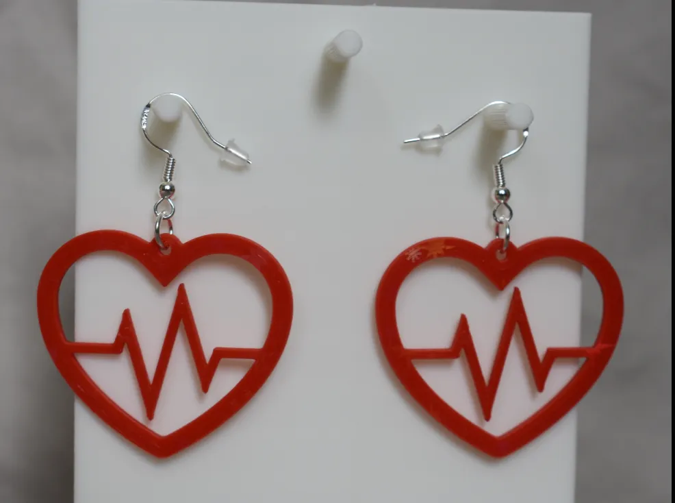 Heartbeat earrings view 4