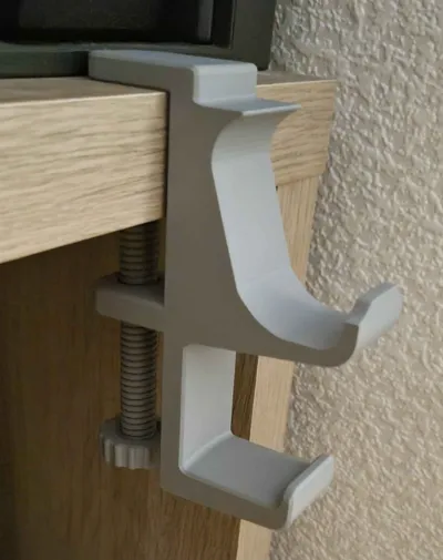 Universal Controller/Headphone holder Remix