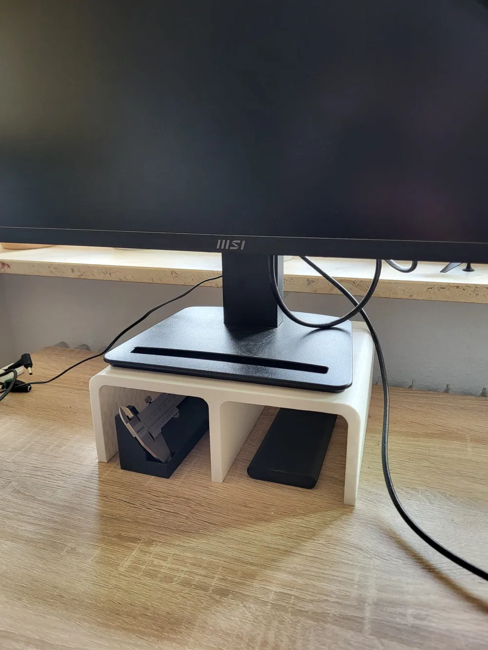 Modern Minimalist Monitor Stand – Clean Desk Setup - Free 3D Print ...