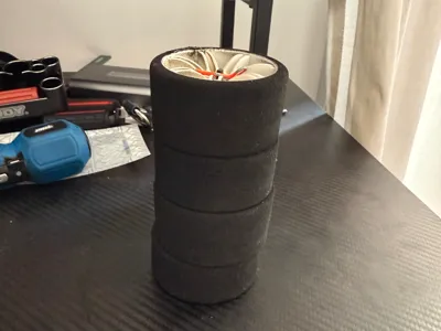 1/10 Touring Nitro and Electric RC Tire Holder