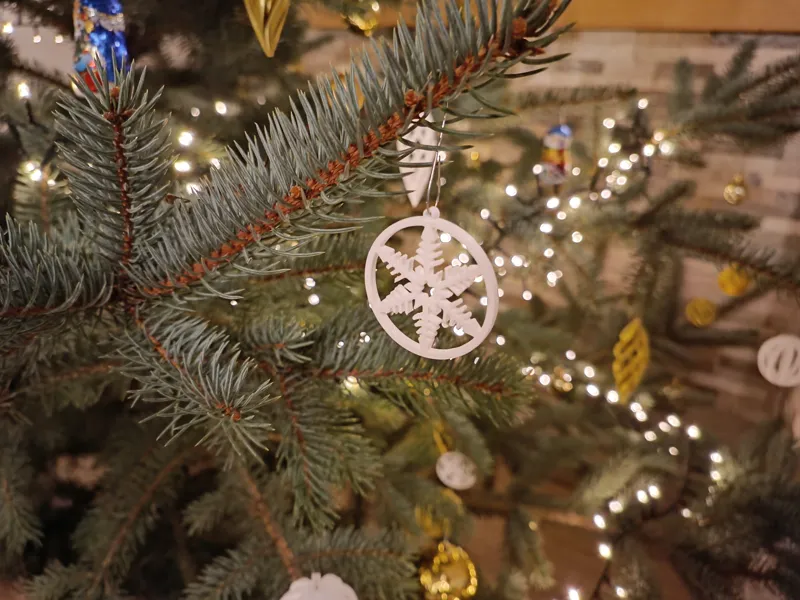 Snowflakes in circle, Bell