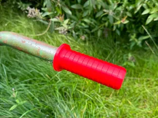 Wheelbarrow handle