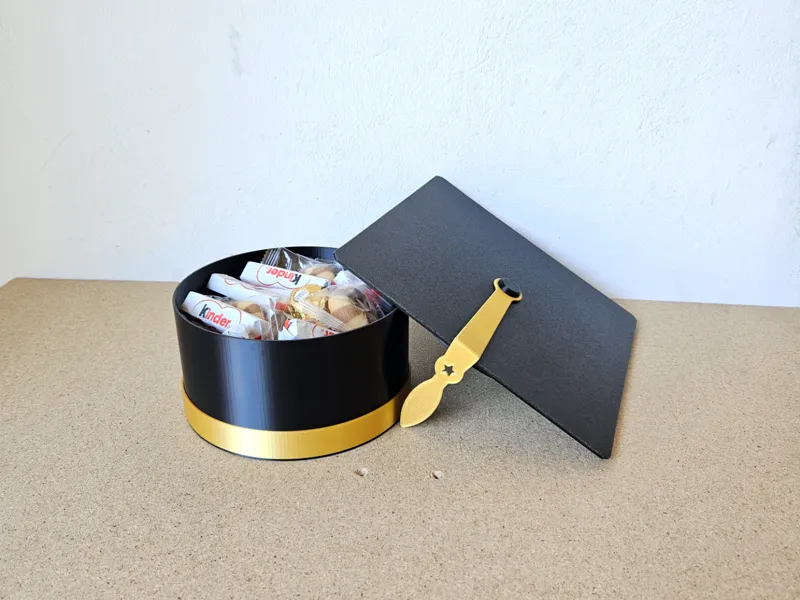 Graduation cap box