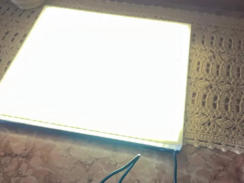 Tavola retroilluminata per la sand art