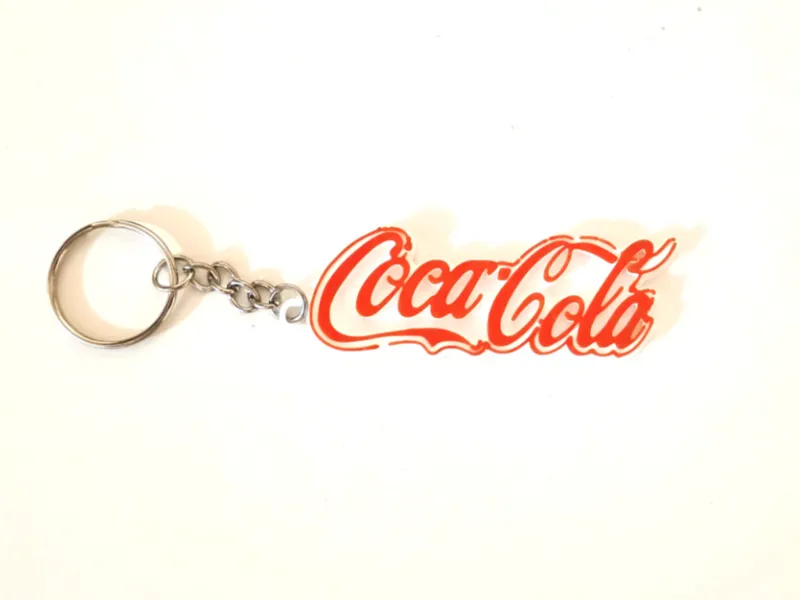 Un porte-clés Coca-Cola personnalisé
