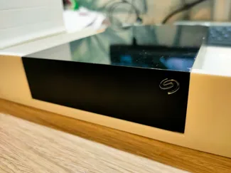 Insert openrack external drive seagate 8To