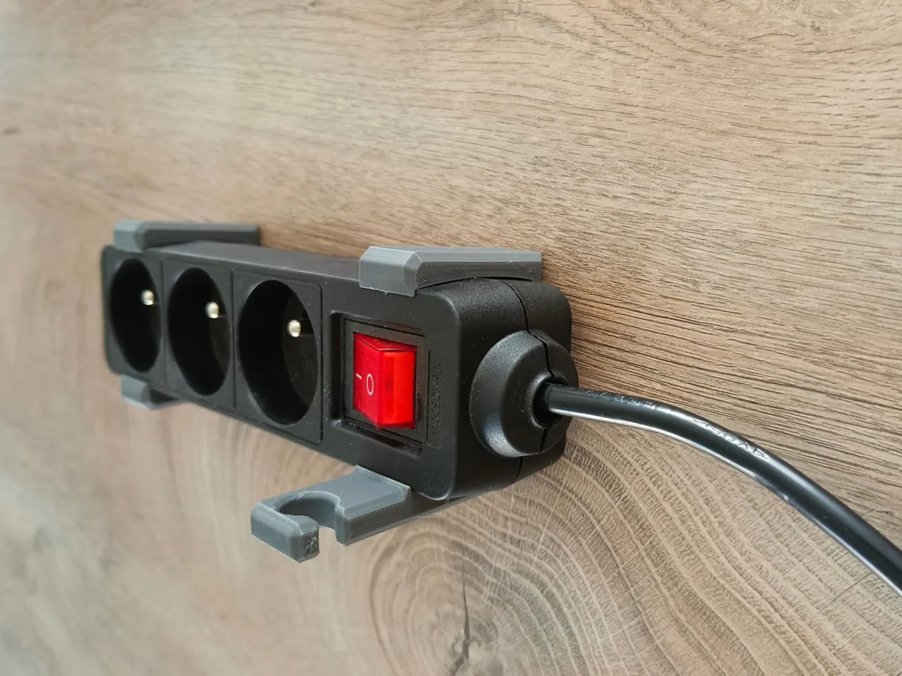 electrical power strip wall mount clip view 2