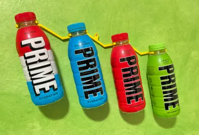Prime bottle hanger