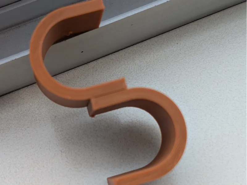Magnetic latxh for sliding door