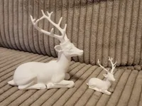 Cerf couché — sculpture décorative — photo 1