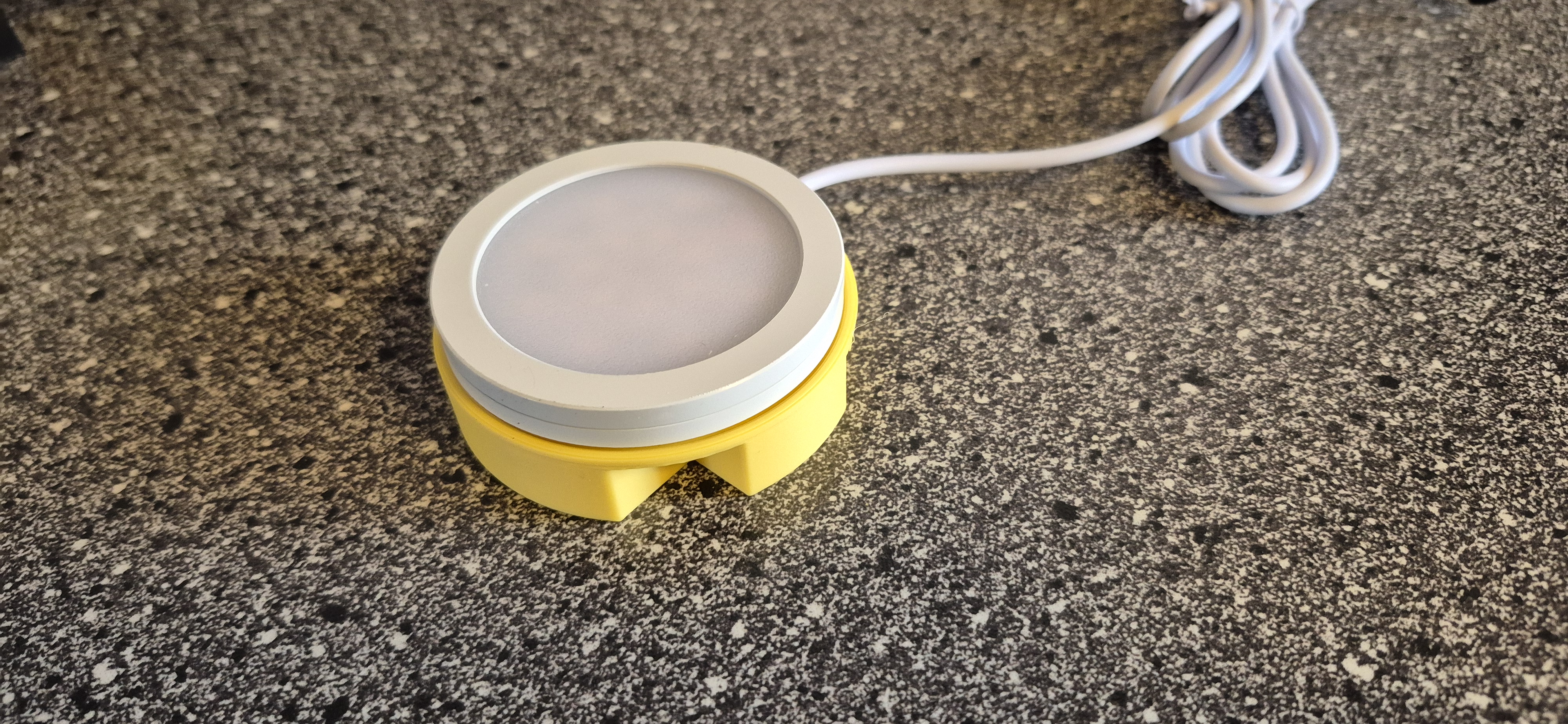 Miniatura 2 do modelo 3D Minecraft Bee Lamp
