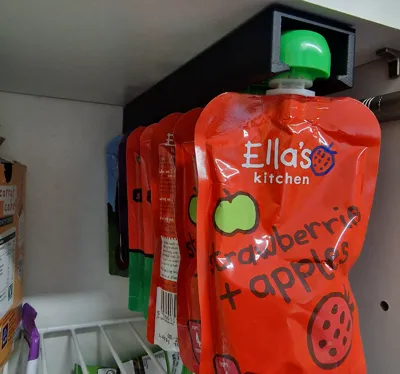 Baby food pouch/Food storage Holds up to 7 pouches