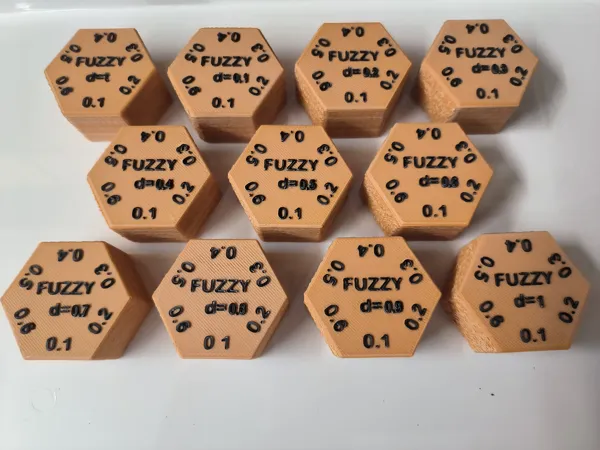 Test hexagone peau floutée (Fuzzy Skin) — remix